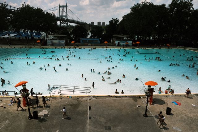 Wide shot of a Queens pool in August 2021.